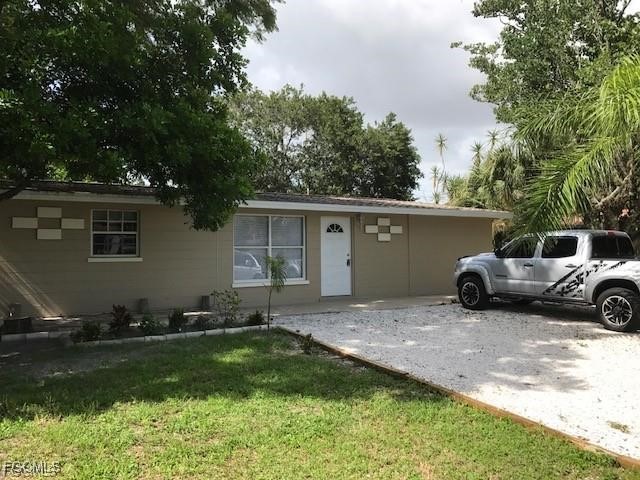 2181 Coronet Street Fort Myers FL 33907 2025011653 image1