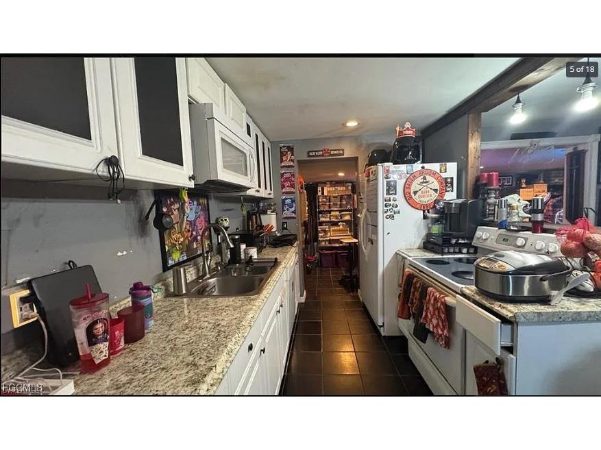 2184 Coronet Street Fort Myers FL 33907 2025020344 image5