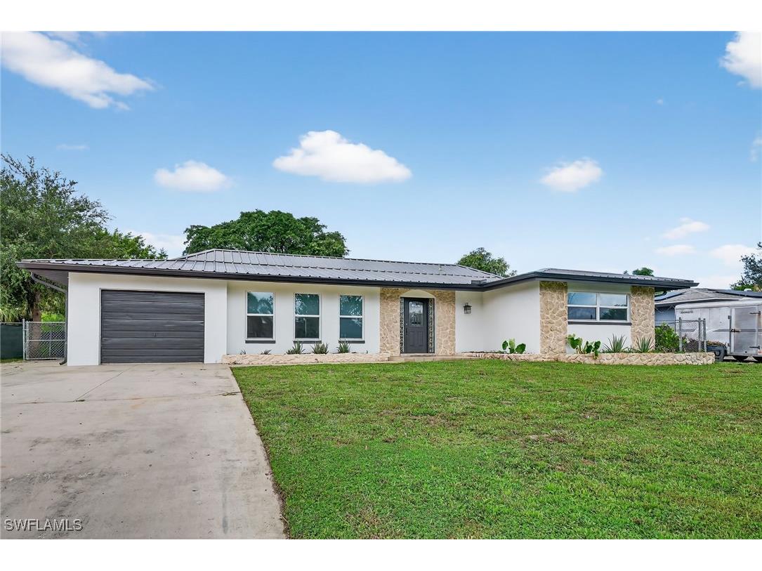 2185 41st Terrace SW Naples FL 34116 225061886 image1