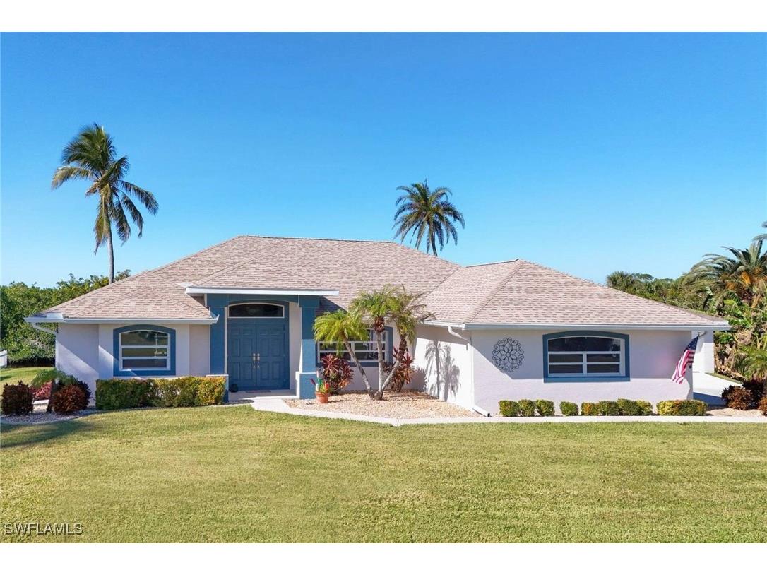 2185 Club House Road North Fort Myers FL 33917 224098508 image1