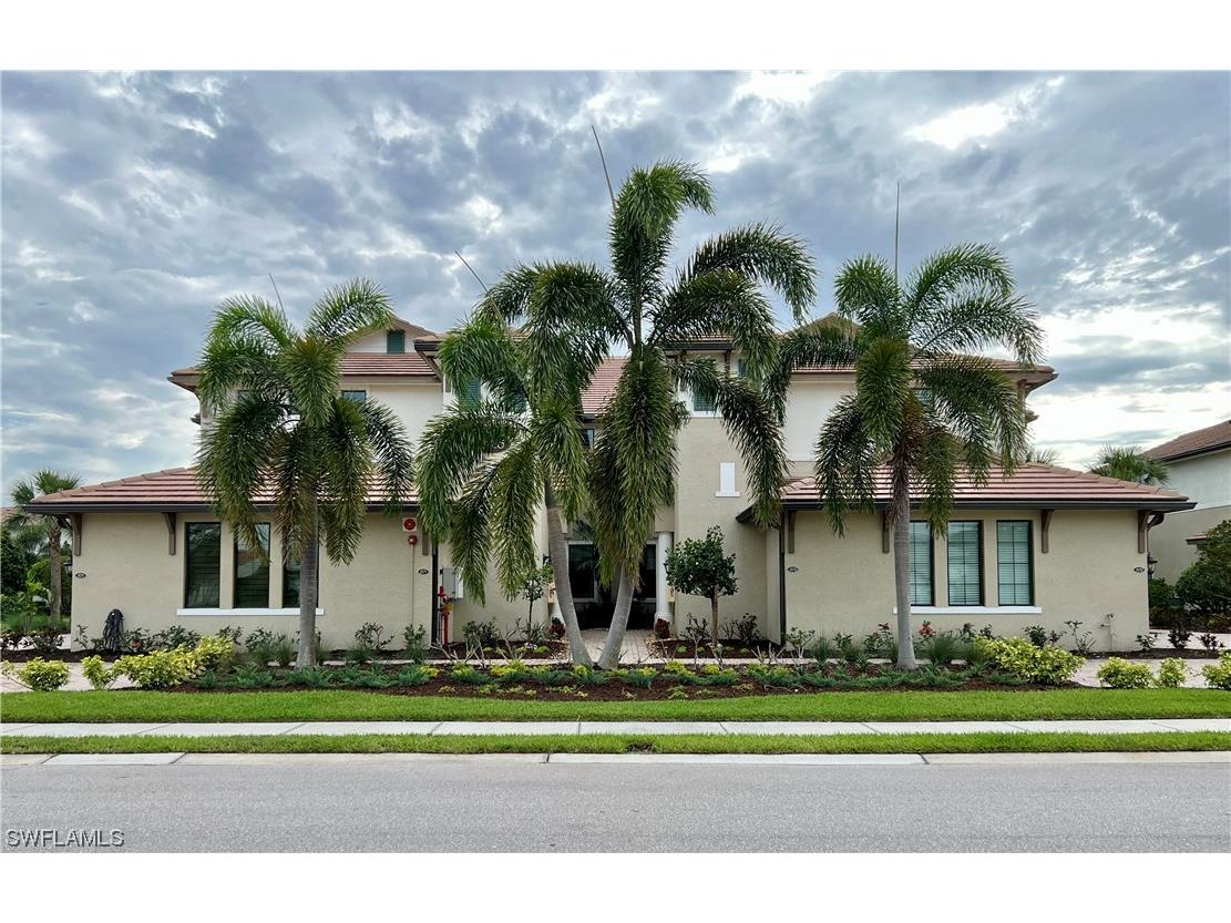 2185 Frangipani Circle #101 Naples FL 34120 223027129 image1