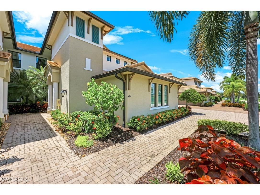 2185 Frangipani Circle #202 Naples FL 34120 225068600 image46