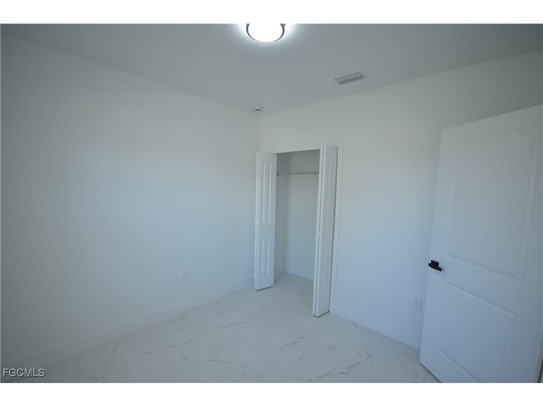 2188 Barker Boulevard Fort Myers FL 33916 2025008006 image12