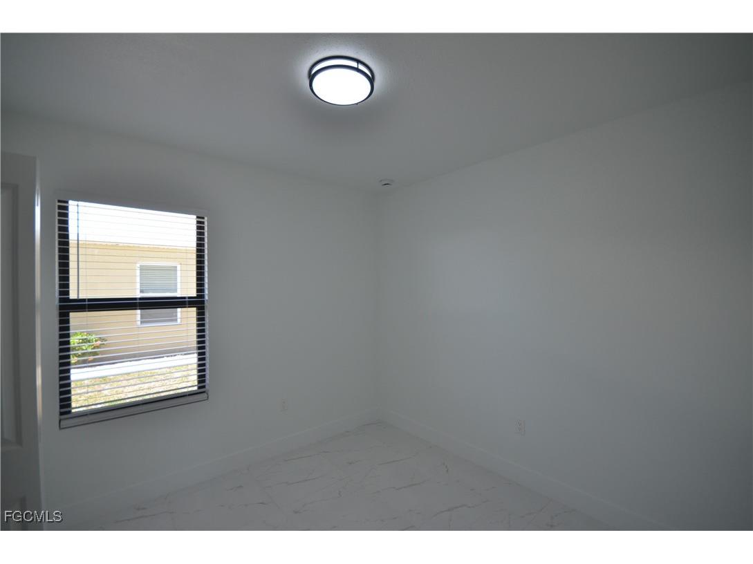 2188 Barker Boulevard Fort Myers FL 33916 2025008006 image20