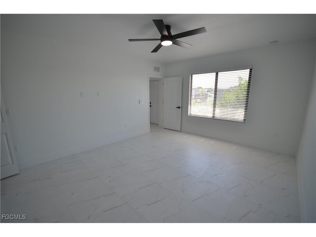 2188 Barker Boulevard Fort Myers FL 33916 2025008006 image29