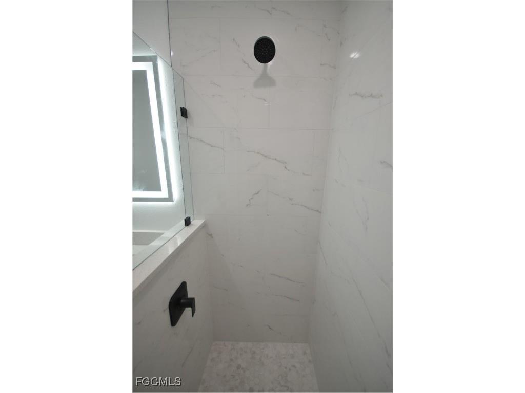 2188 Barker Boulevard Fort Myers FL 33916 2025008006 image32