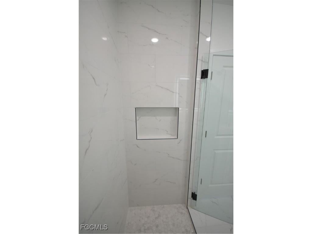 2188 Barker Boulevard Fort Myers FL 33916 2025008006 image33