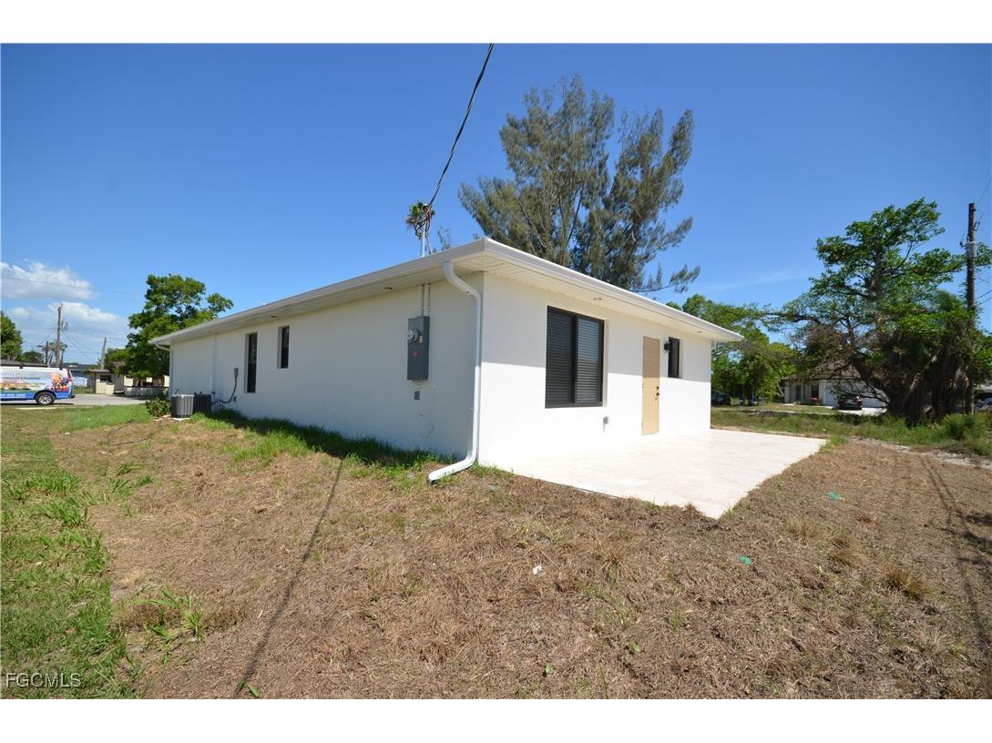 2188 Barker Boulevard Fort Myers FL 33916 2025008006 image6