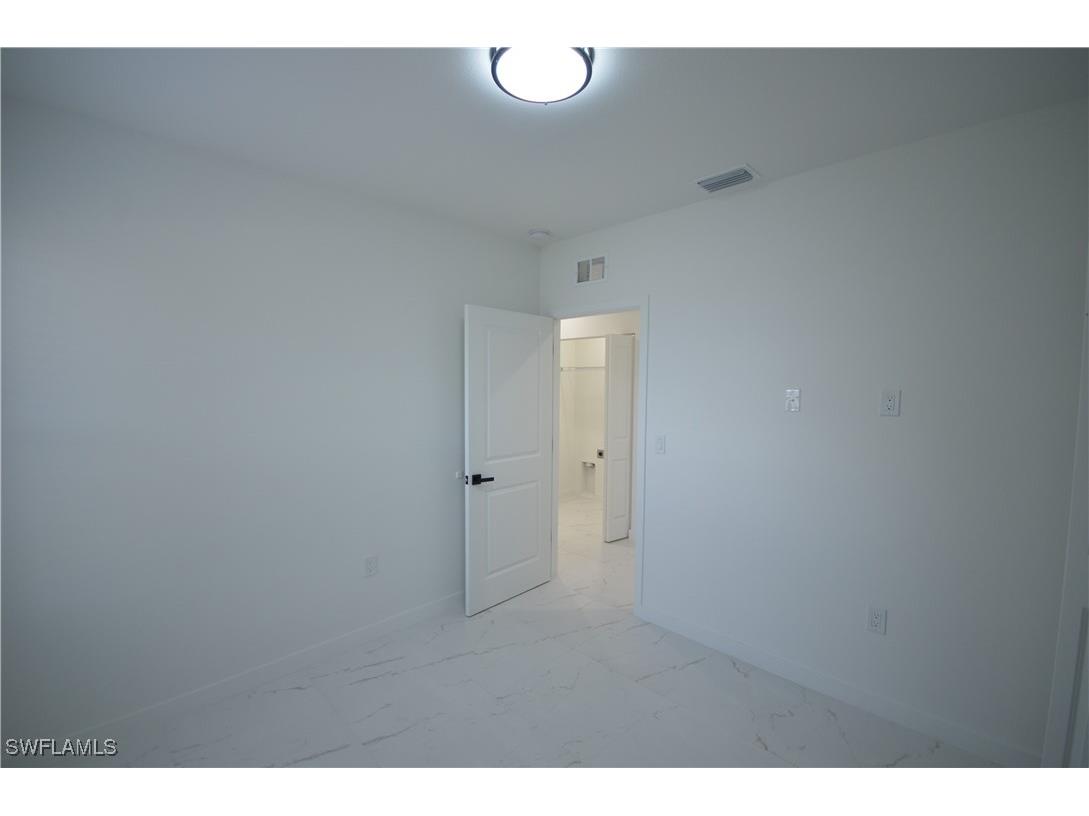 2188 Barker Boulevard Fort Myers FL 33916 225026511 image14