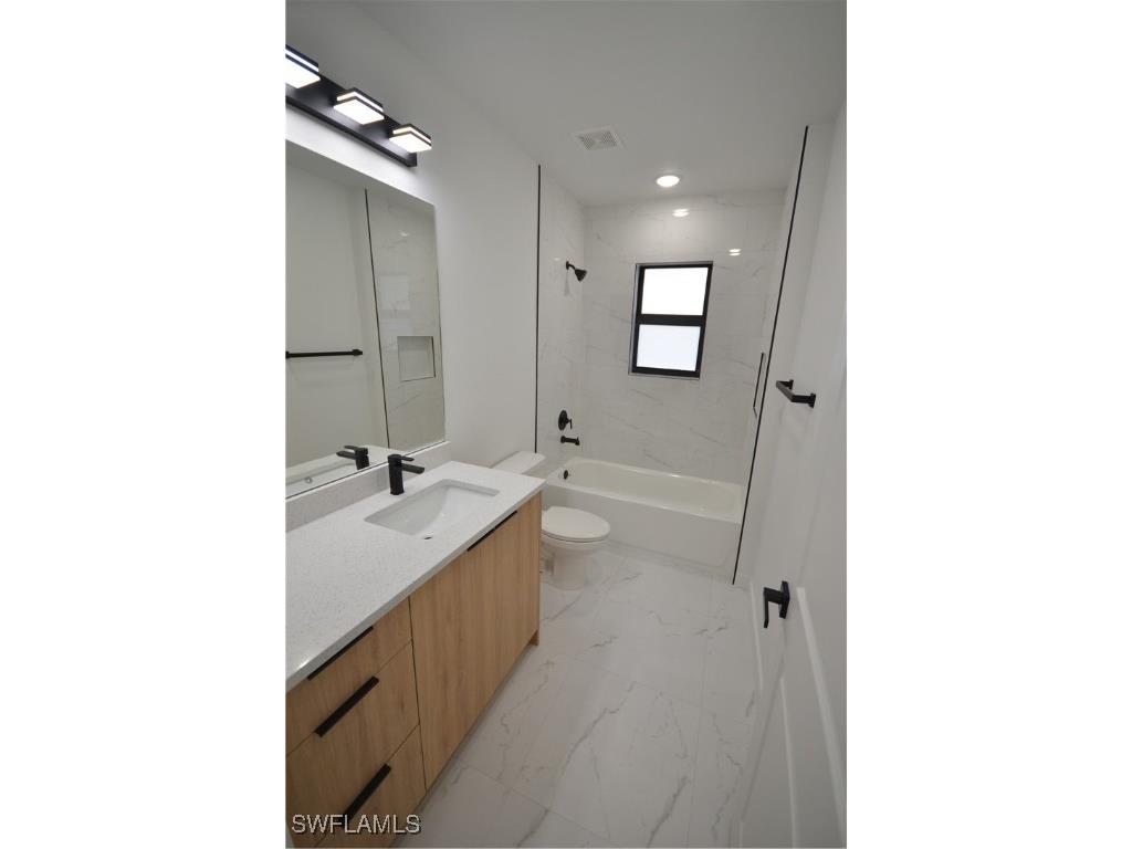 2188 Barker Boulevard Fort Myers FL 33916 225026511 image15