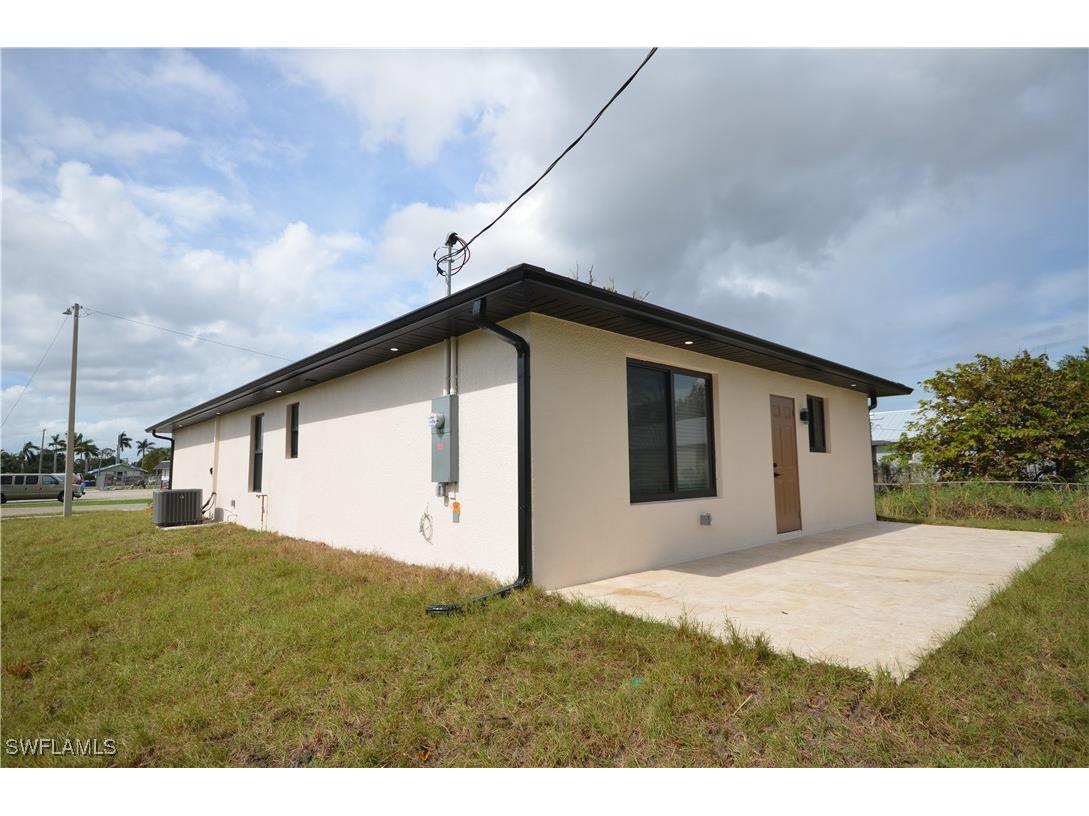 2188 Barker Boulevard Fort Myers FL 33916 225026511 image28