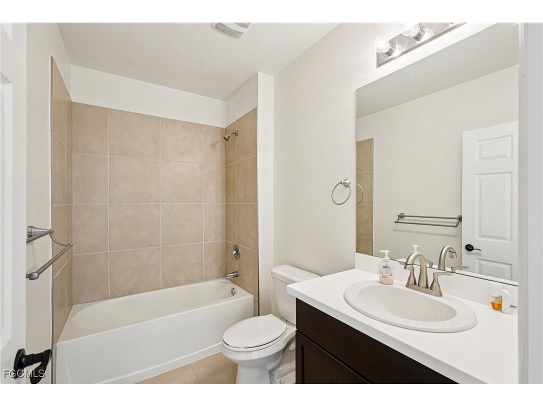 2188 Pigeon Plum Way North Fort Myers FL 33917 2026003537 image16