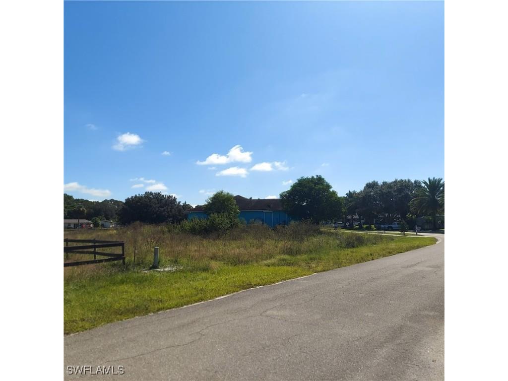 2189 Lincoln Park Avenue Alva FL 33920 225073955 image1