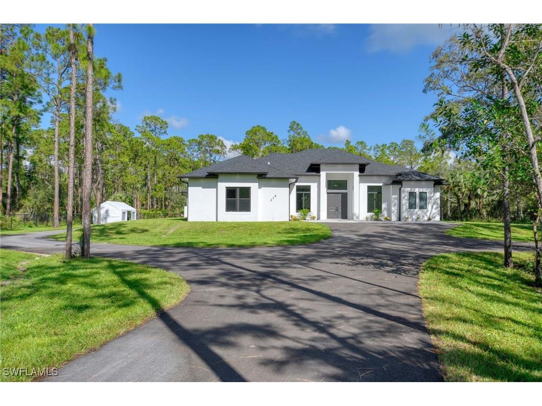 219 33rd Avenue NW Naples FL 34120 225038961 image36