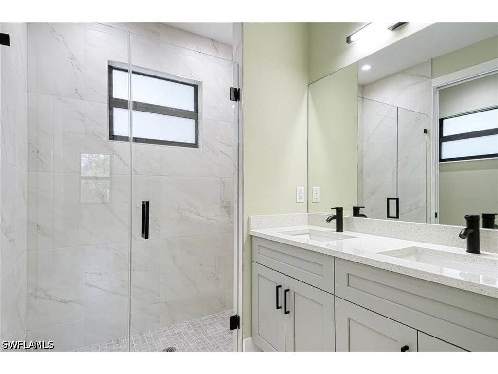219 33rd Avenue NW Naples FL 34120 226021064 image34