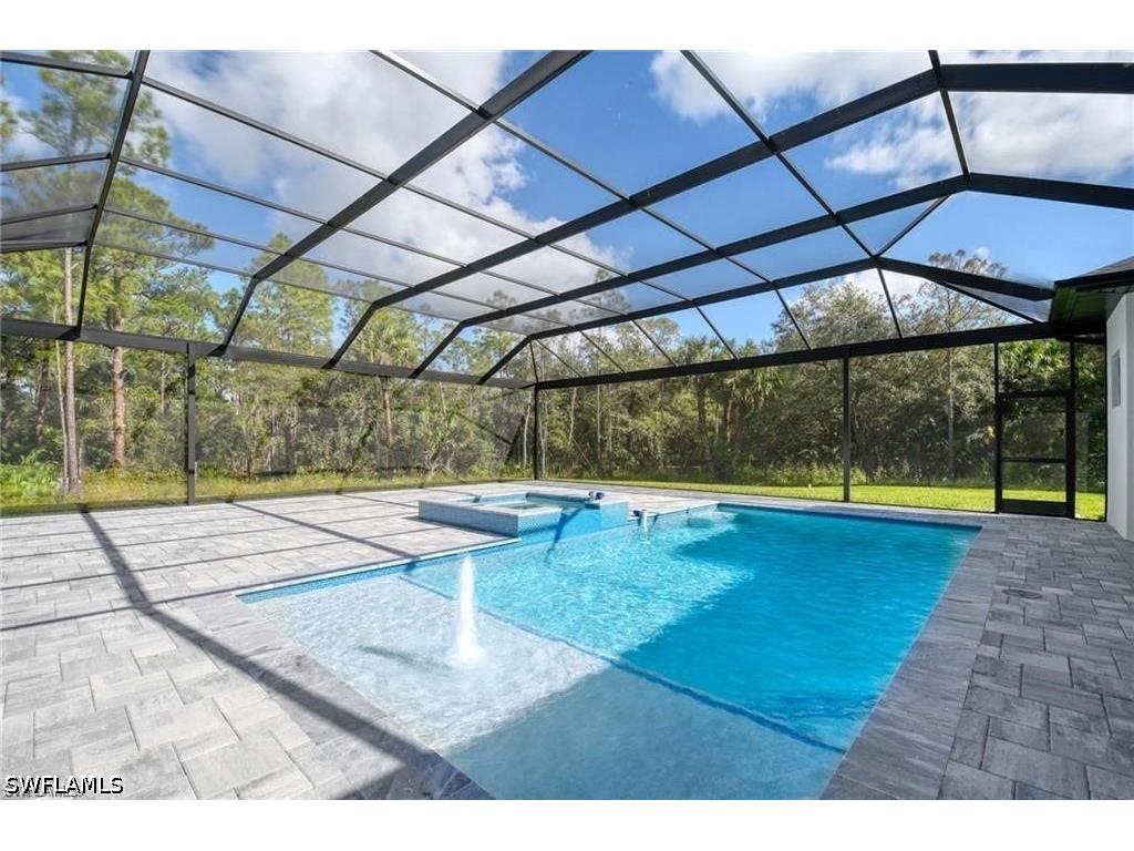 219 33rd Avenue NW Naples FL 34120 226021536 image8