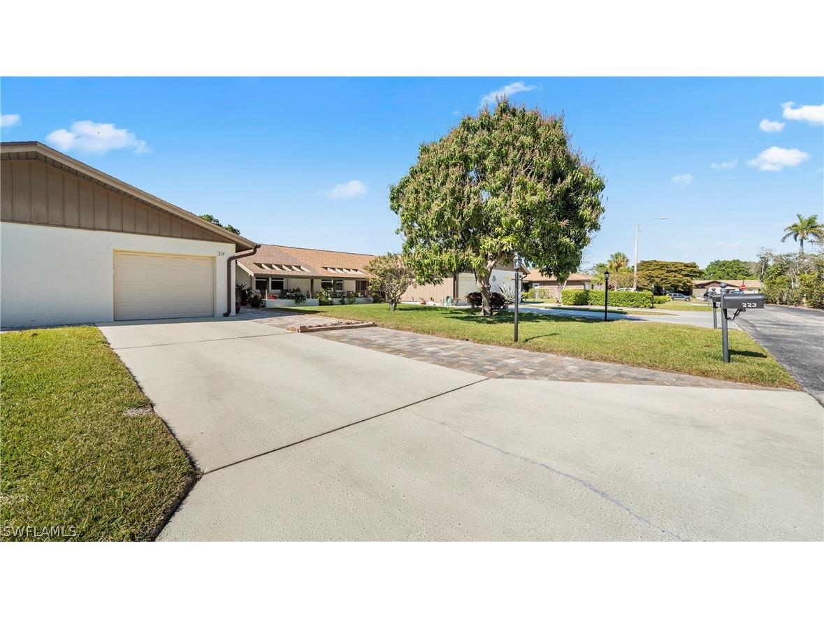 219 Charity Court #6 Naples FL 34112 226008693 image1