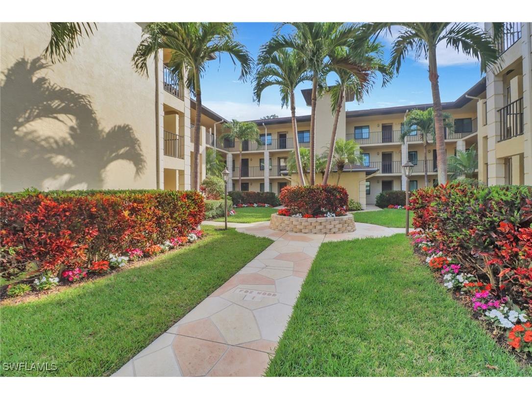 219 Fox Glen Drive #1101 Naples FL 34104 225018354 image1
