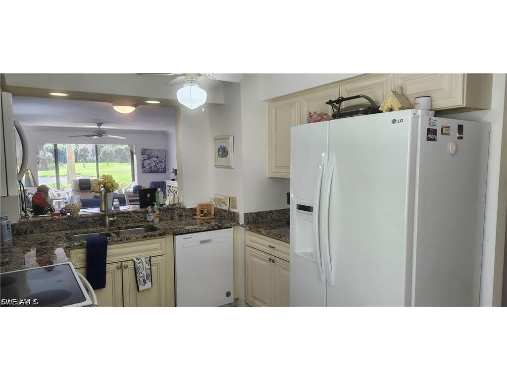 219 Fox Glen Drive #1107 Naples FL 34104 226020366 image7
