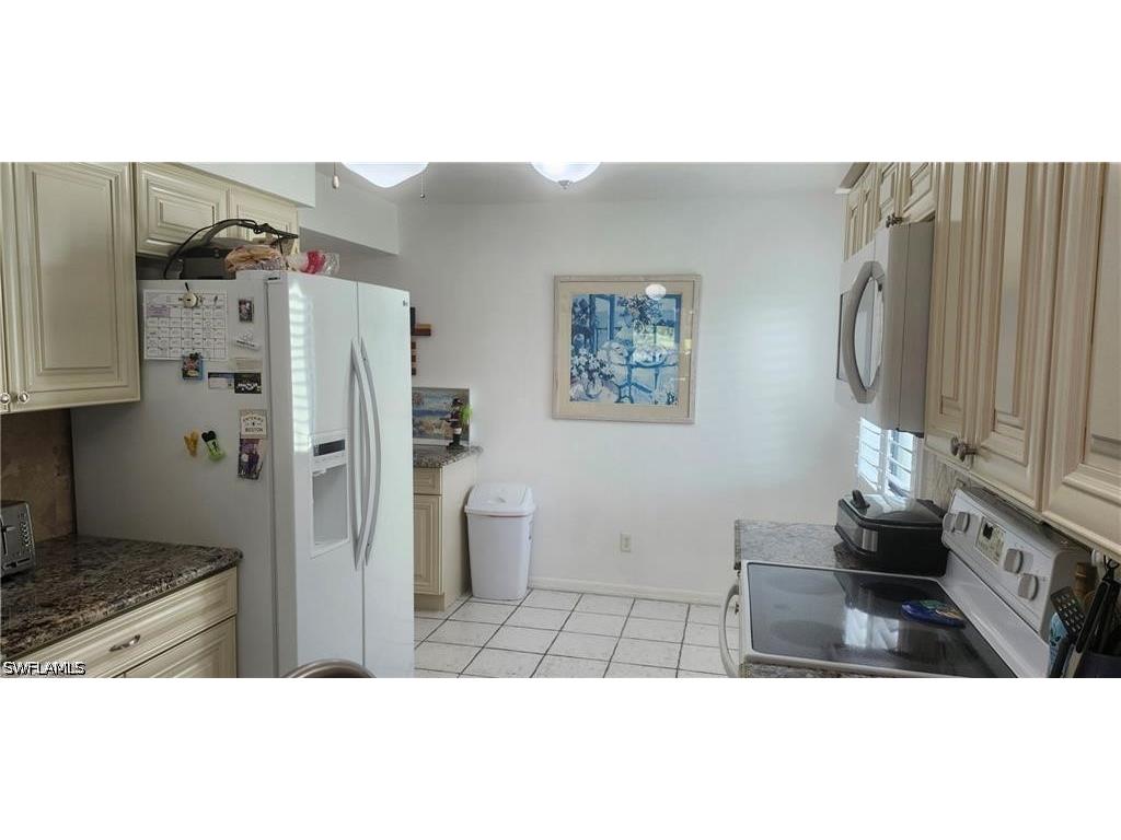 219 Fox Glen Drive #1107 Naples FL 34104 226020366 image8