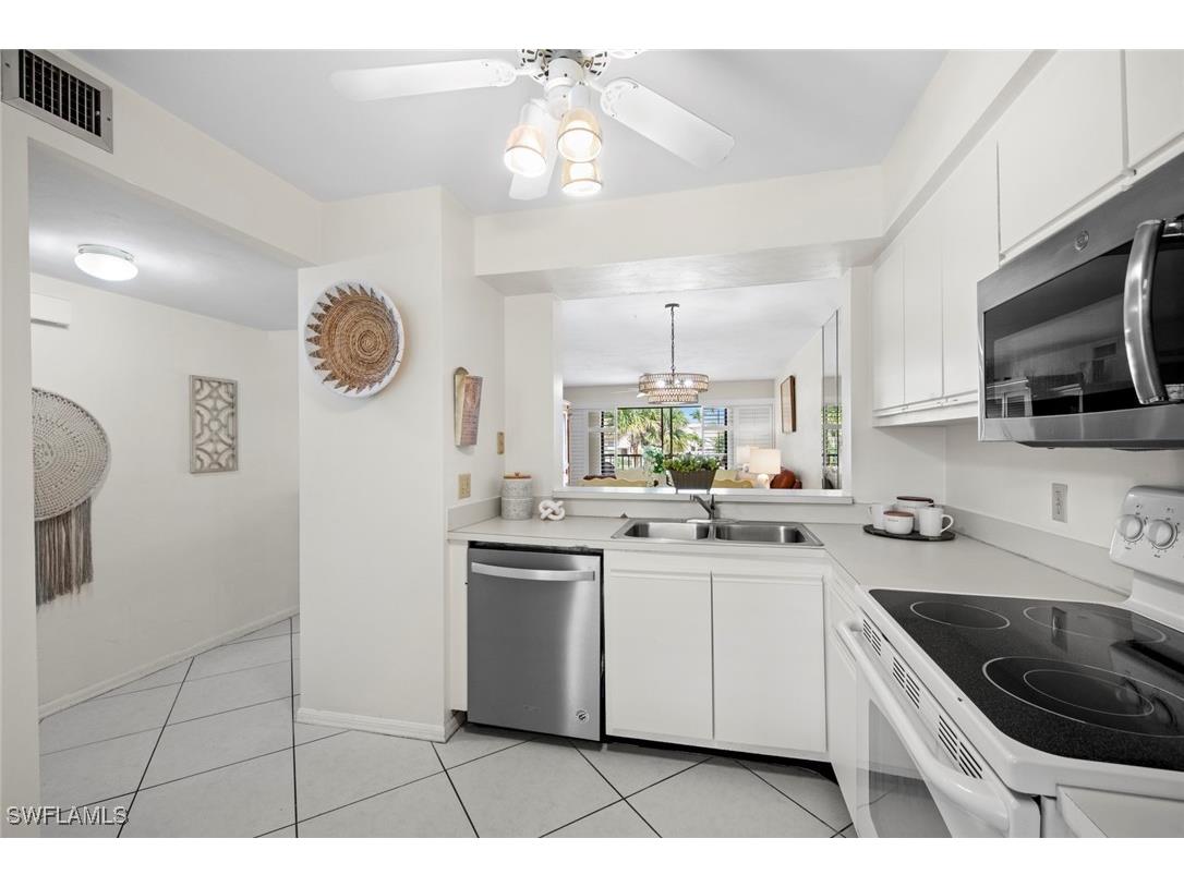 219 Fox Glen Drive #1203 Naples FL 34104 225081653 image5