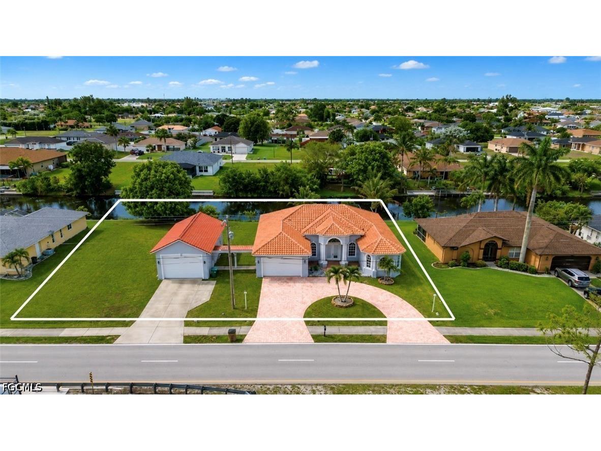 219 Gleason Parkway Cape Coral FL 33914 2026024272 image1