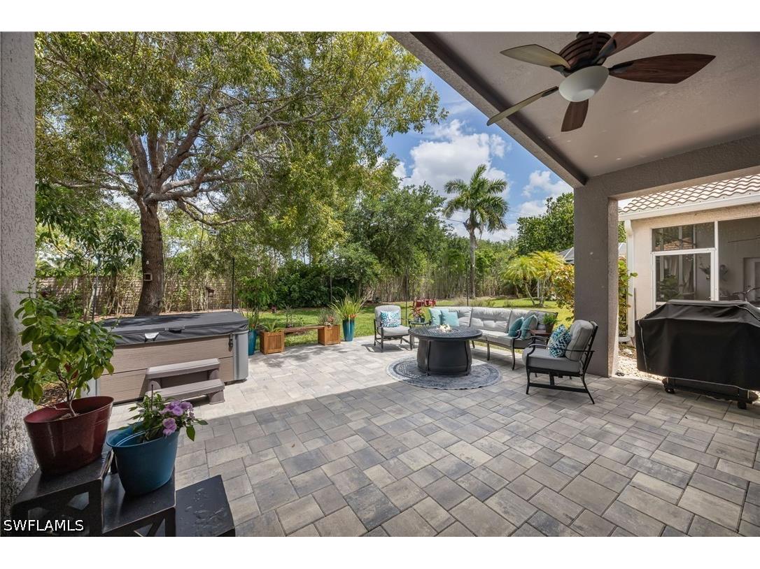219 Glen Eagle Circle Naples FL 34104 226015237 image2