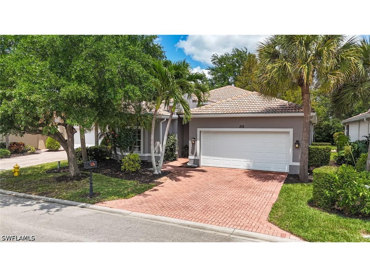 219 Glen Eagle Circle Naples FL 34104 226015237 image28