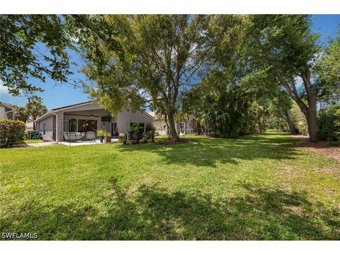 219 Glen Eagle Circle Naples FL 34104 226015237 image3