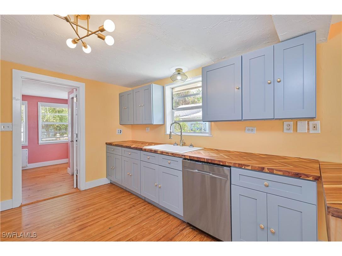 219 Granada Boulevard Fort Myers FL 33905 225035016 image17