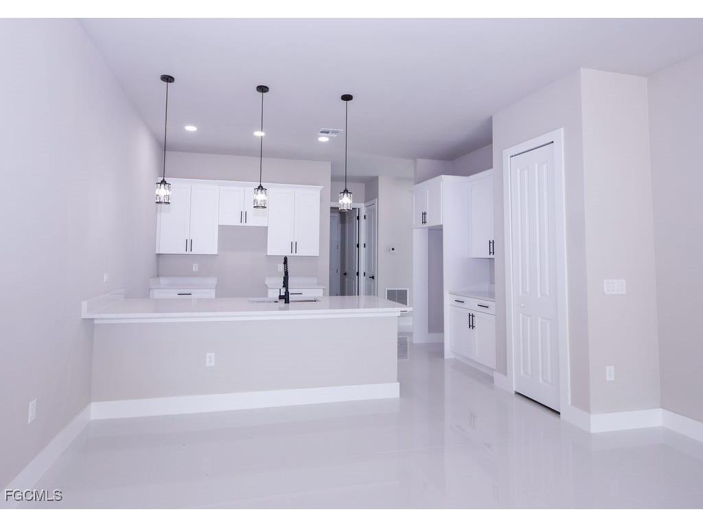 219 Greenbriar Boulevard Lehigh Acres FL 33972 2025023774 image5