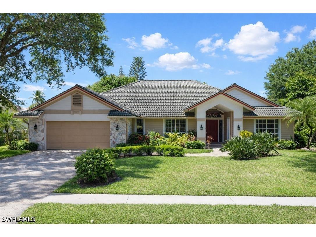 219 Monterey Drive Naples FL 34119 226015075 image1