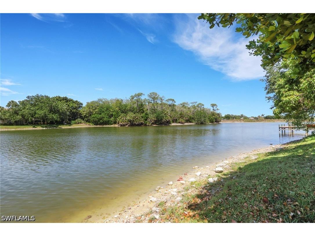 219 Monterey Drive Naples FL 34119 226015075 image2
