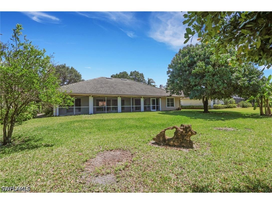 219 Monterey Drive Naples FL 34119 226015075 image4