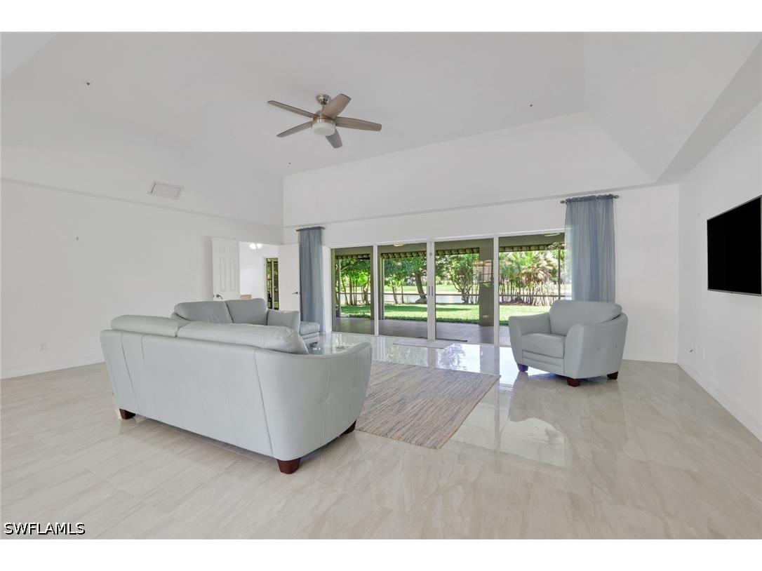 219 Monterey Drive Naples FL 34119 226015075 image8