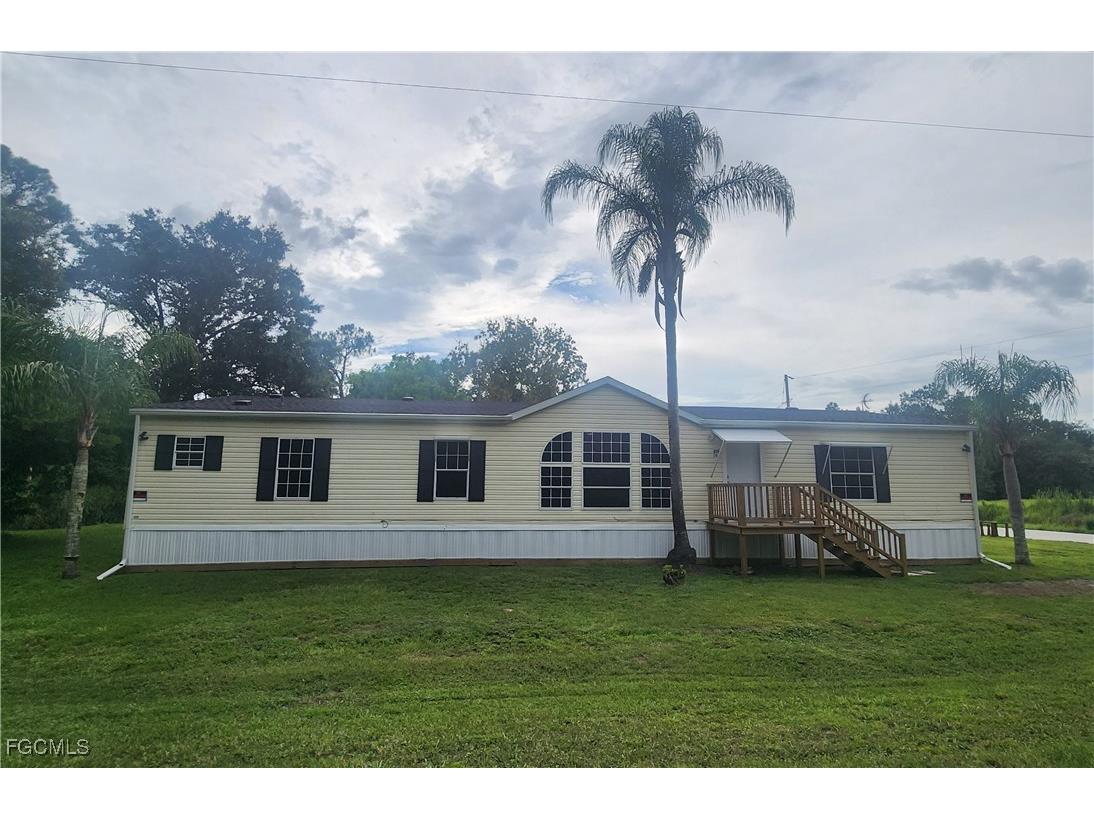 219 N Ballard Road Avon Park FL 33825 2025005322 image1