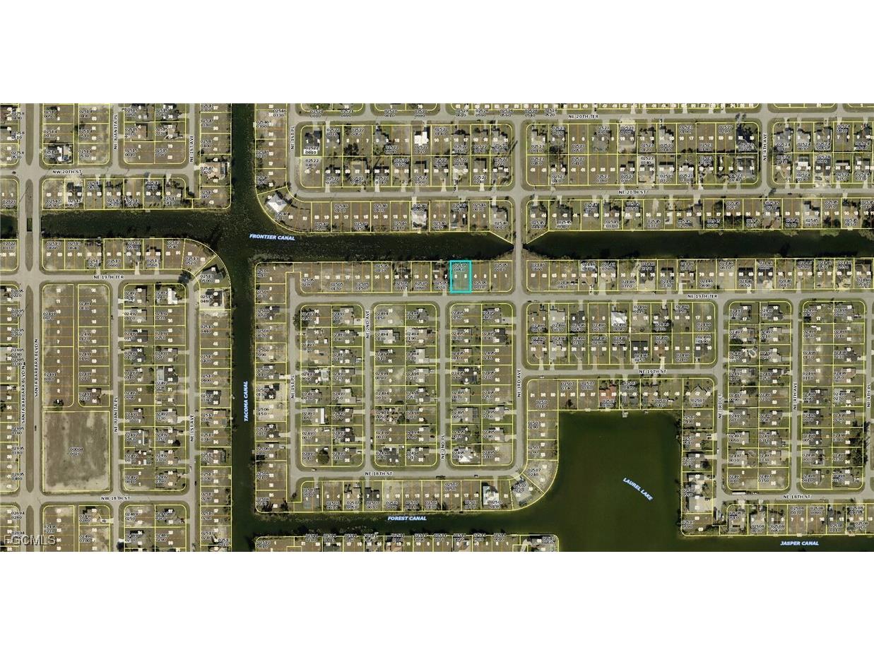 219 NE 19th Terrace Cape Coral FL 33909 2025006077 image2