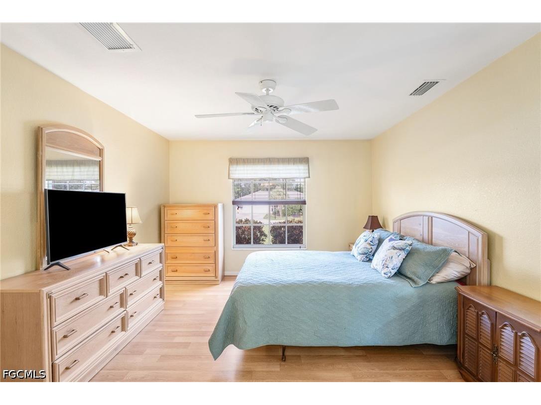 219 NE 7th Place Cape Coral FL 33909 2026025890 image20