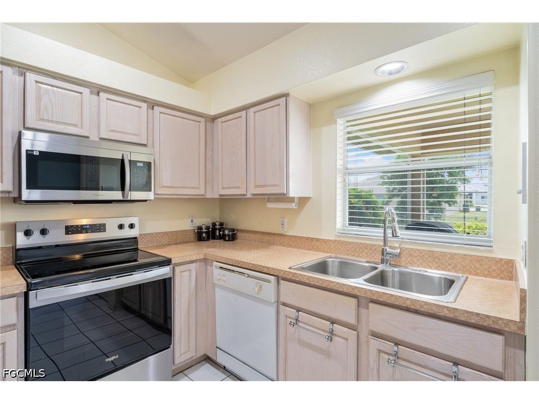 219 NE 7th Place Cape Coral FL 33909 2026025890 image26