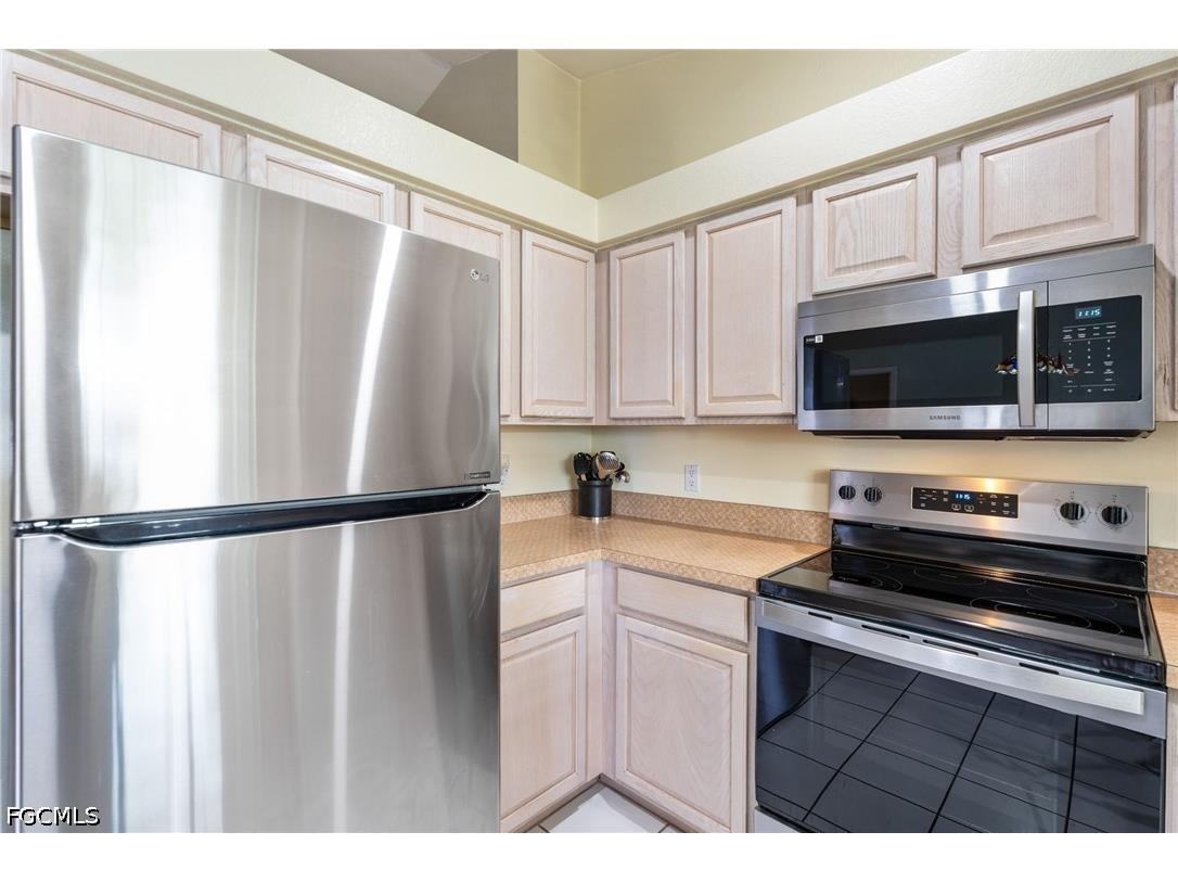219 NE 7th Place Cape Coral FL 33909 2026025890 image27