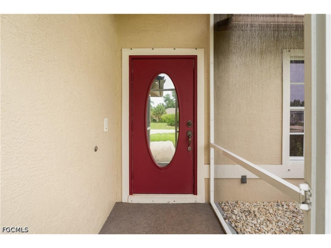 219 NE 7th Place Cape Coral FL 33909 2026025890 image6