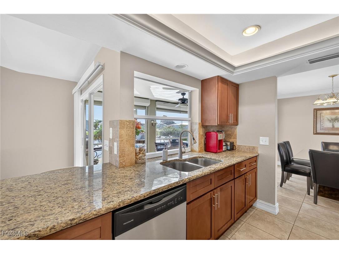 219 SE 1st Place Cape Coral FL 33990 2025019801 image11