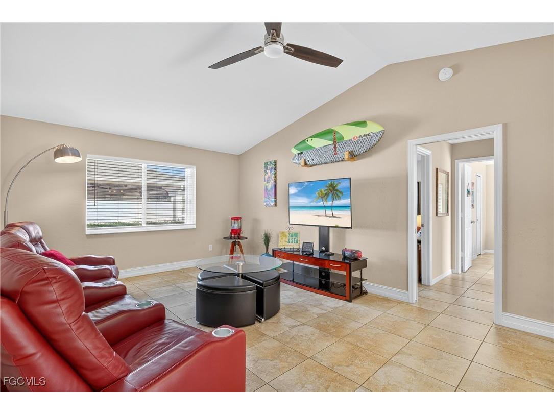 219 SE 1st Place Cape Coral FL 33990 2025019801 image12