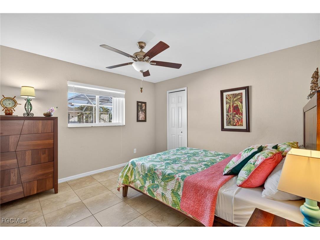 219 SE 1st Place Cape Coral FL 33990 2025019801 image20