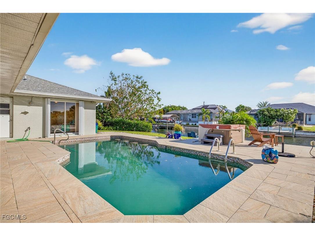 219 SE 1st Place Cape Coral FL 33990 2025019801 image27