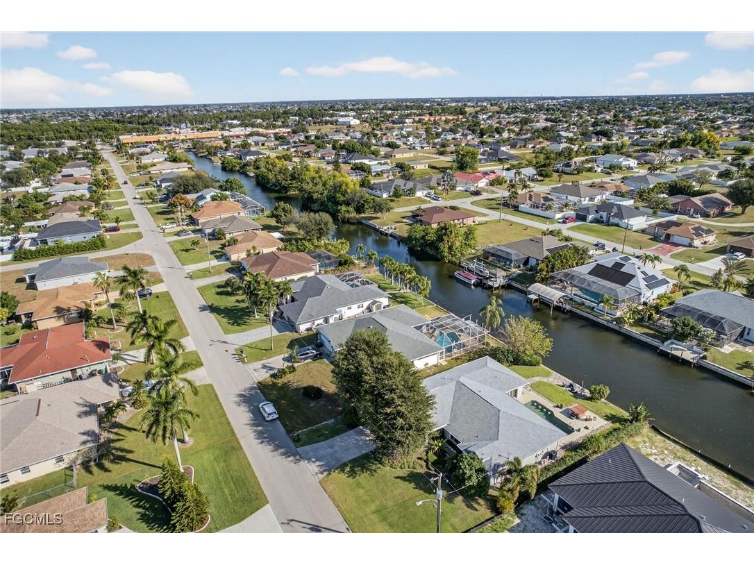 219 SE 1st Place Cape Coral FL 33990 2025019801 image37