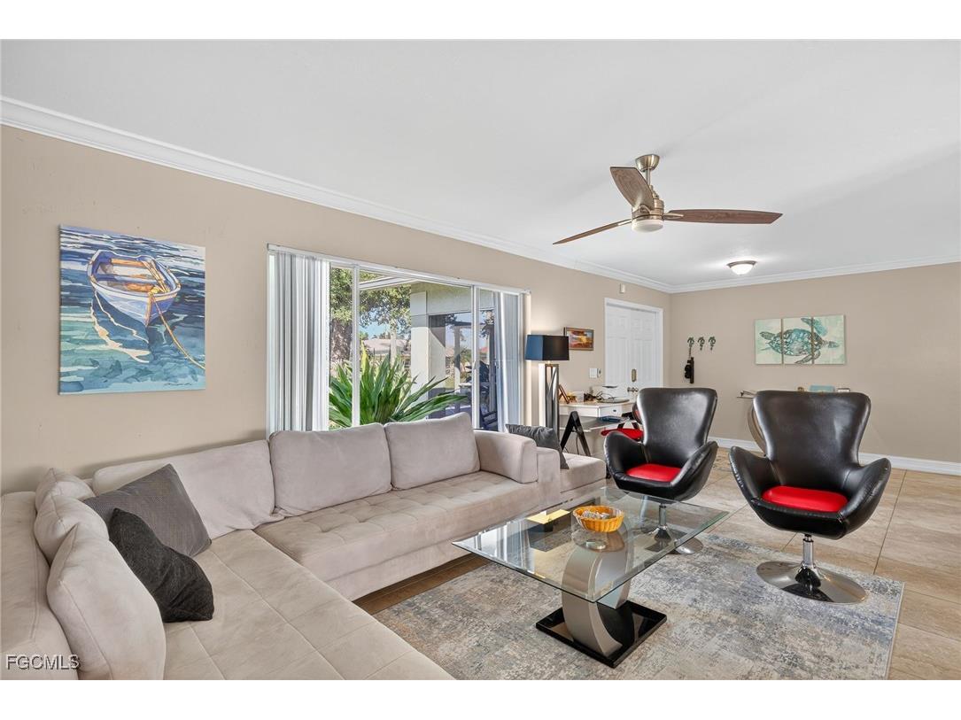 219 SE 1st Place Cape Coral FL 33990 2025019801 image6