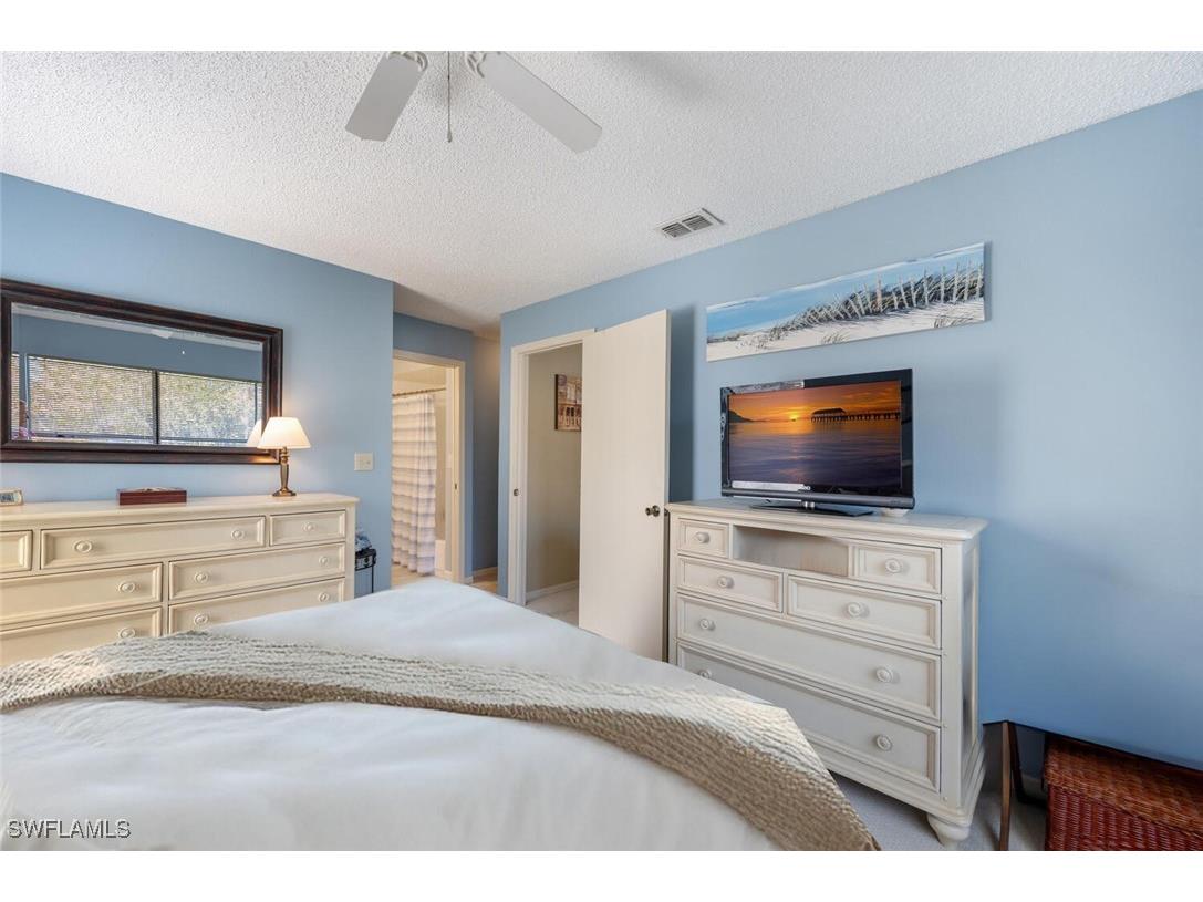 2190 Arbour Walk Circle #2221 Naples FL 34109 226002452 image13