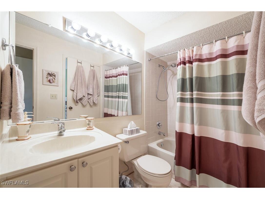 2190 Arbour Walk Circle #2221 Naples FL 34109 226002452 image17