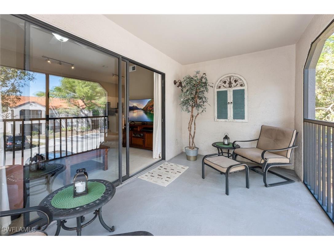 2190 Arbour Walk Circle #2221 Naples FL 34109 226002452 image21